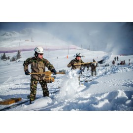 Travaux de mise en place pour la Coupe du monde de ski à Wengen