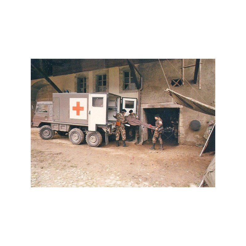 Carte postale : Ambulance, transport des plaies