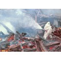 Postkarte: Brandbekämpfung mit Wasserwerfer