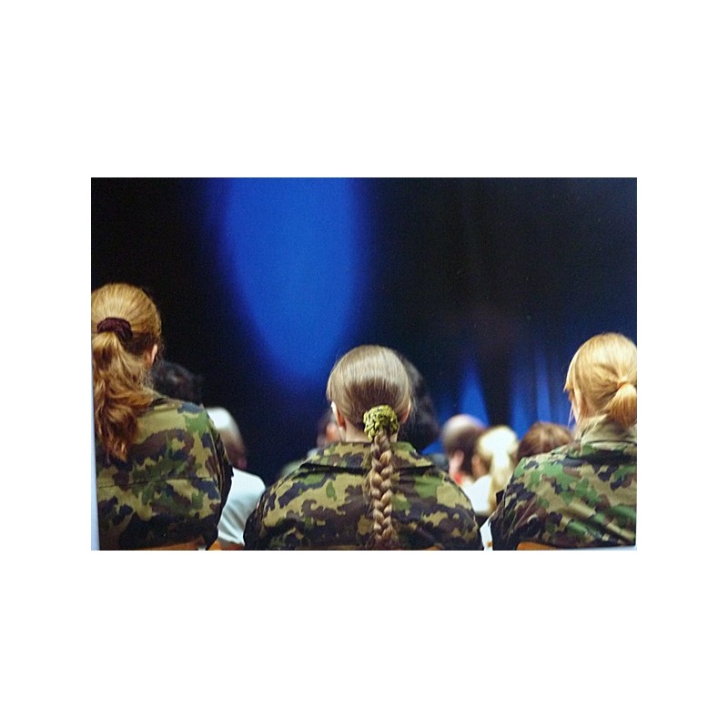 Carte postale : Les femmes dans l'armée suisse