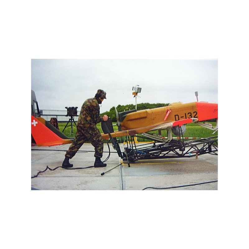 Carte postale : Système de drones de reconnaissance 95 (ADS 95) en phase de décollage