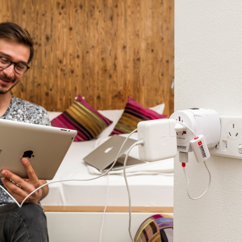 Skross - Weltreise-Adapter PRO World + USB AC