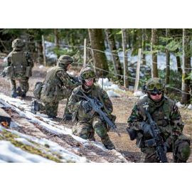 Carte postale : Soldats sécurise la sité