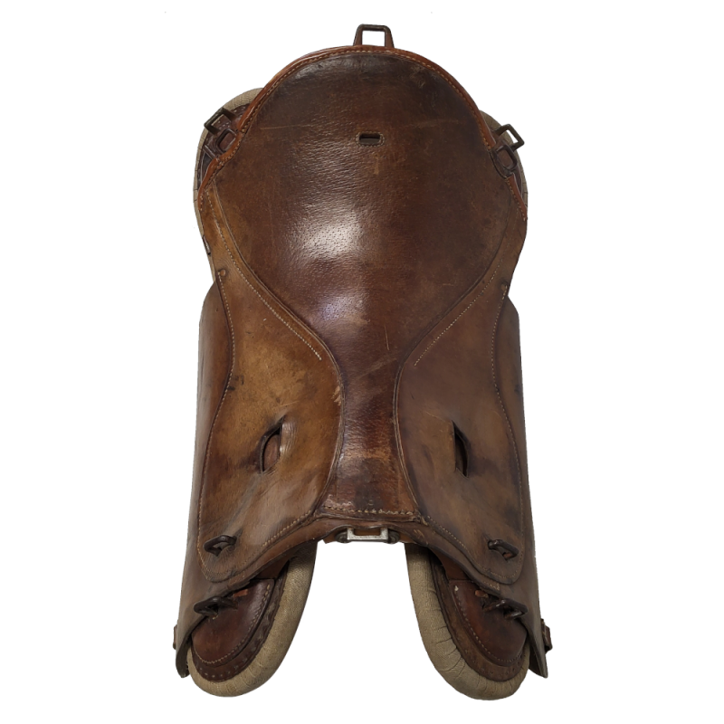 Cheval en Cuir avec Selle en vente sur